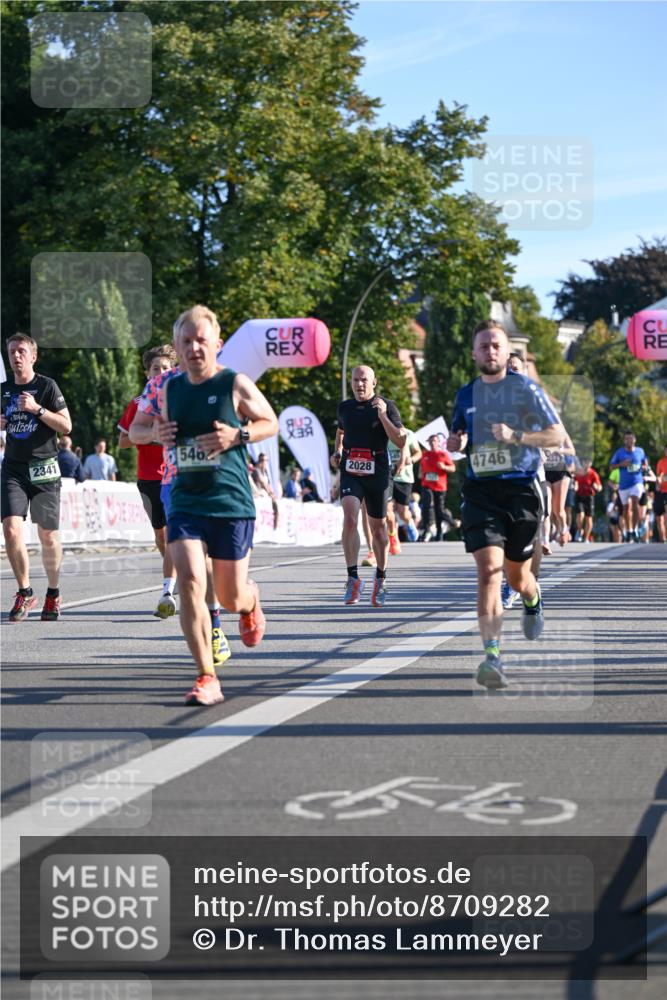 07.09.2025 - BARMER Alsterlauf Dr. Thomas Lammeyer http://msf.ph/oto/8709282 07.09.2025 09:33:12 Laufen 2341, 546, 2028, 4746, 554 meine-sportfotos.de