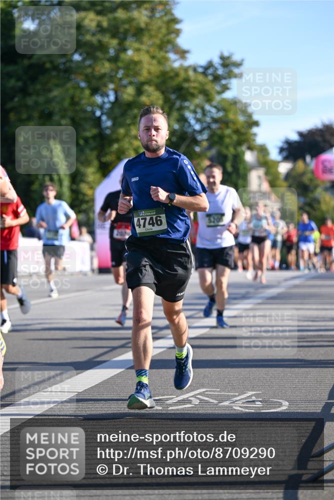 07.09.2025 - BARMER Alsterlauf Dr. Thomas Lammeyer http://msf.ph/oto/8709290 07.09.2025 09:33:13 Laufen 1, 4746, 3206 meine-sportfotos.de