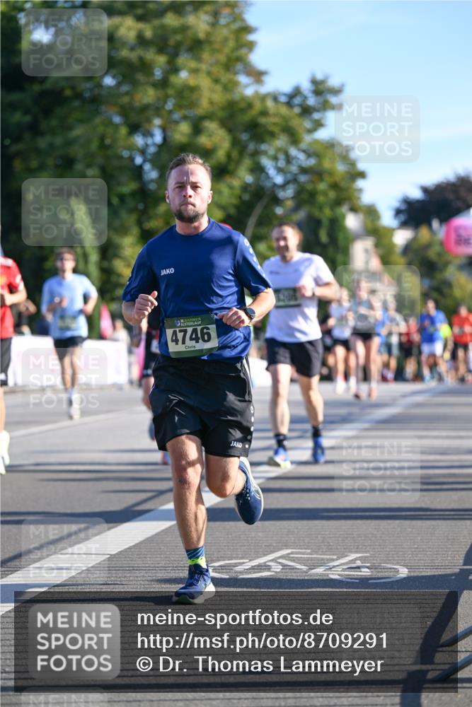 07.09.2025 - BARMER Alsterlauf Dr. Thomas Lammeyer http://msf.ph/oto/8709291 07.09.2025 09:33:14 Laufen 136, 4746 meine-sportfotos.de