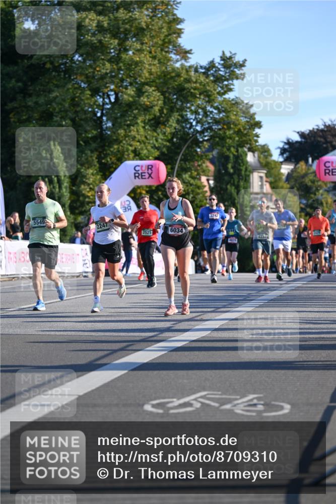 07.09.2025 - BARMER Alsterlauf Dr. Thomas Lammeyer http://msf.ph/oto/8709310 07.09.2025 09:33:17 Laufen 311, 5549, 2247, 2521, 6034, 4750 meine-sportfotos.de