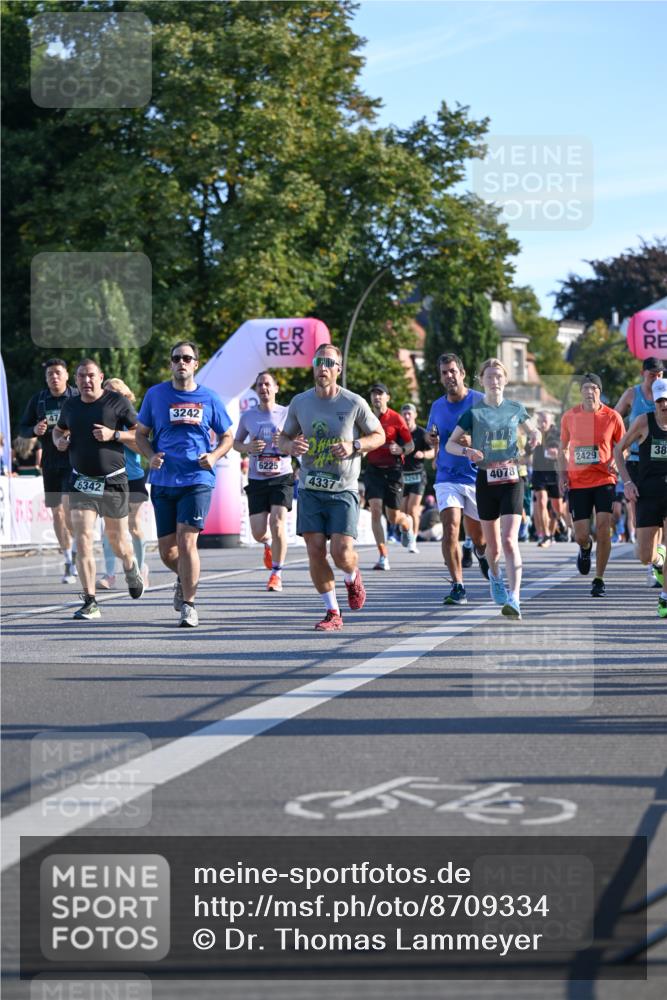 07.09.2025 - BARMER Alsterlauf Dr. Thomas Lammeyer http://msf.ph/oto/8709334 07.09.2025 09:33:21 Laufen 5342, 3242, 202, 5, 2429, 6225, 4337, 5253, 4078, 38 meine-sportfotos.de