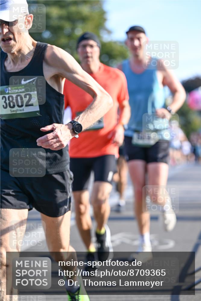 07.09.2025 - BARMER Alsterlauf Dr. Thomas Lammeyer http://msf.ph/oto/8709365 07.09.2025 09:33:26 Laufen 3802 meine-sportfotos.de