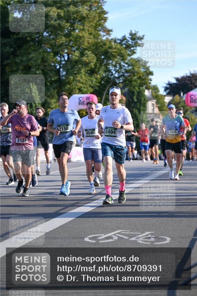 07.09.2025 - BARMER Alsterlauf Dr. Thomas Lammeyer http://msf.ph/oto/8709391 07.09.2025 09:33:31 Laufen 306, 2151, 2150, 4546, 2494, 3396 meine-sportfotos.de