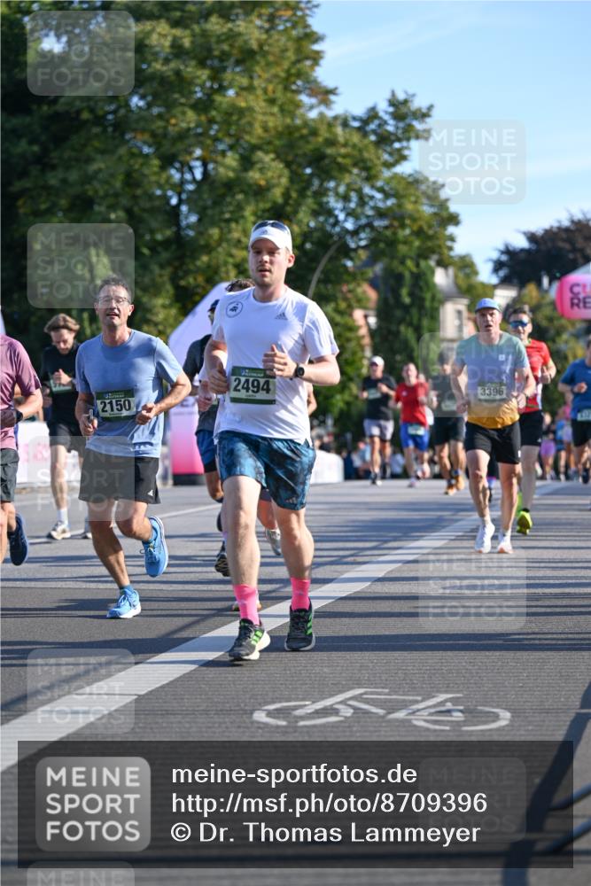 07.09.2025 - BARMER Alsterlauf Dr. Thomas Lammeyer http://msf.ph/oto/8709396 07.09.2025 09:33:32 Laufen 2494, 2150, 3396, 5546 meine-sportfotos.de