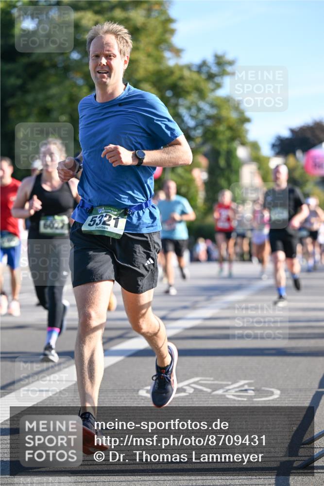 07.09.2025 - BARMER Alsterlauf Dr. Thomas Lammeyer http://msf.ph/oto/8709431 07.09.2025 09:33:38 Laufen 68, 5321 meine-sportfotos.de