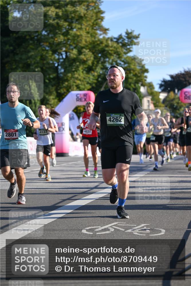 07.09.2025 - BARMER Alsterlauf Dr. Thomas Lammeyer http://msf.ph/oto/8709449 07.09.2025 09:33:41 Laufen 2801, 4123, 4031, 4262 meine-sportfotos.de