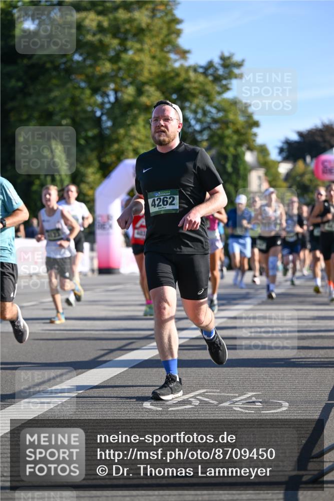 07.09.2025 - BARMER Alsterlauf Dr. Thomas Lammeyer http://msf.ph/oto/8709450 07.09.2025 09:33:41 Laufen 4813, 4262 meine-sportfotos.de