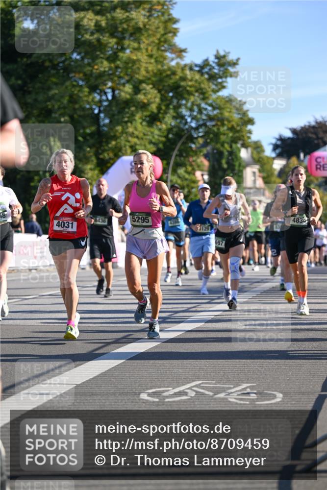 07.09.2025 - BARMER Alsterlauf Dr. Thomas Lammeyer http://msf.ph/oto/8709459 07.09.2025 09:33:42 Laufen 1510, 4031, 5295, 4300, 697, 4834 meine-sportfotos.de