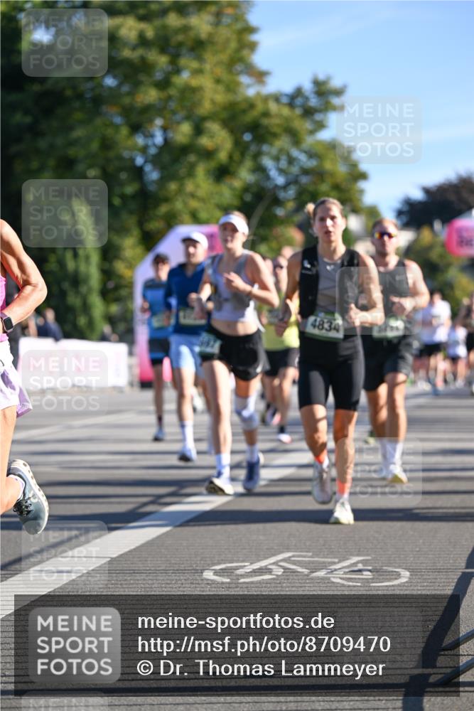 07.09.2025 - BARMER Alsterlauf Dr. Thomas Lammeyer http://msf.ph/oto/8709470 07.09.2025 09:33:44 Laufen 4834 meine-sportfotos.de