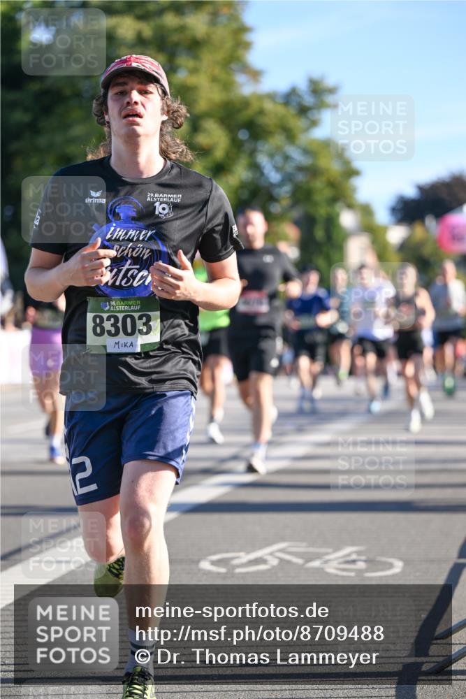 07.09.2025 - BARMER Alsterlauf Dr. Thomas Lammeyer http://msf.ph/oto/8709488 07.09.2025 09:33:47 Laufen 2, 29, 10, 36, 8303 meine-sportfotos.de