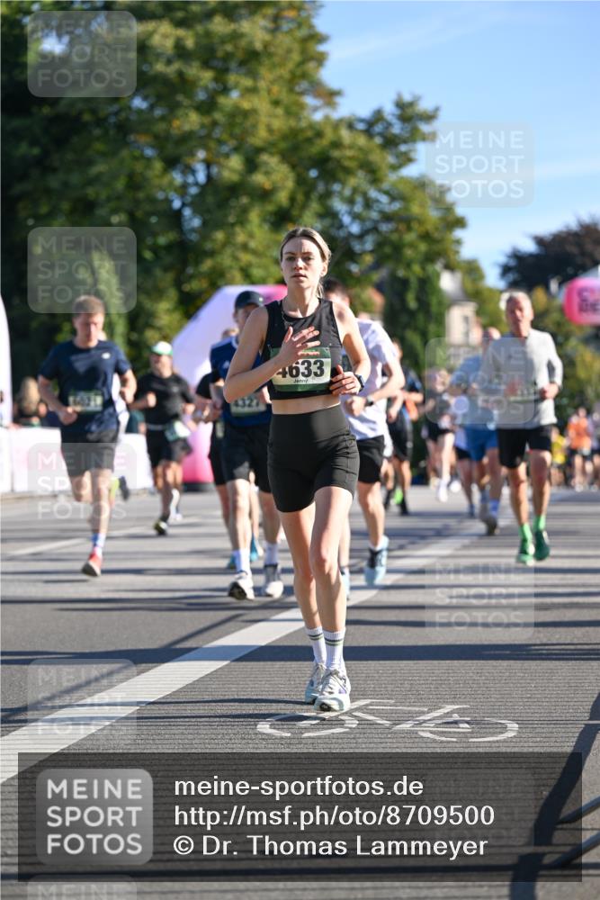 07.09.2025 - BARMER Alsterlauf Dr. Thomas Lammeyer http://msf.ph/oto/8709500 07.09.2025 09:33:50 Laufen 4633 meine-sportfotos.de