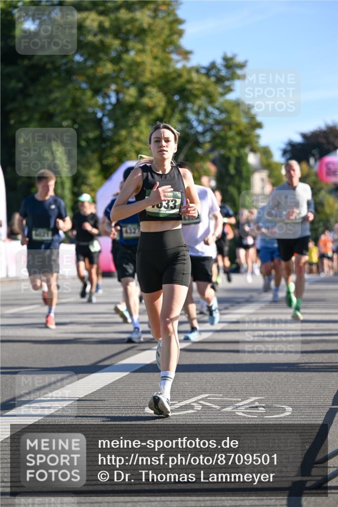 07.09.2025 - BARMER Alsterlauf Dr. Thomas Lammeyer http://msf.ph/oto/8709501 07.09.2025 09:33:51 Laufen 033 meine-sportfotos.de