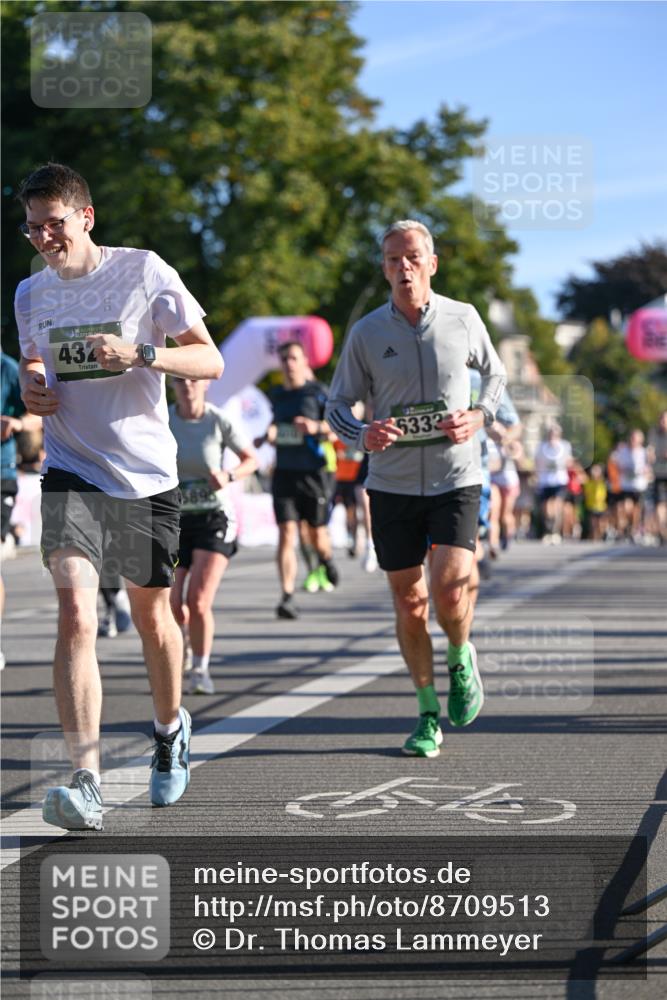 07.09.2025 - BARMER Alsterlauf Dr. Thomas Lammeyer http://msf.ph/oto/8709513 07.09.2025 09:33:53 Laufen 36, 432, 5332 meine-sportfotos.de