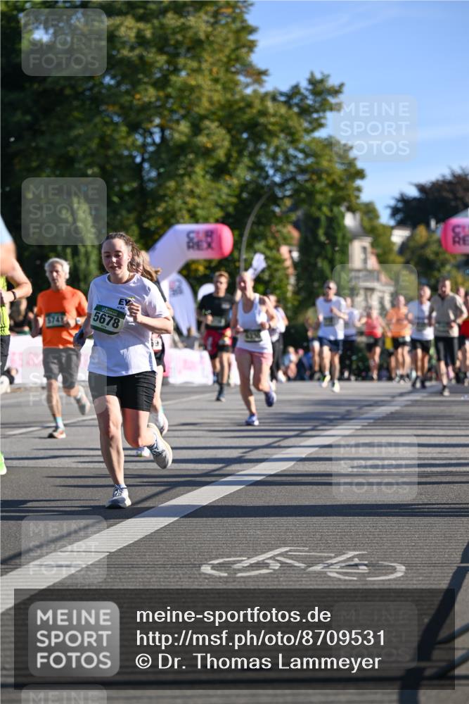 07.09.2025 - BARMER Alsterlauf Dr. Thomas Lammeyer http://msf.ph/oto/8709531 07.09.2025 09:33:56 Laufen 5741, 5678, 54 meine-sportfotos.de