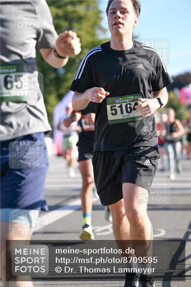 07.09.2025 - BARMER Alsterlauf Dr. Thomas Lammeyer http://msf.ph/oto/8709595 07.09.2025 09:34:07 Laufen 65, 36, 5164 meine-sportfotos.de