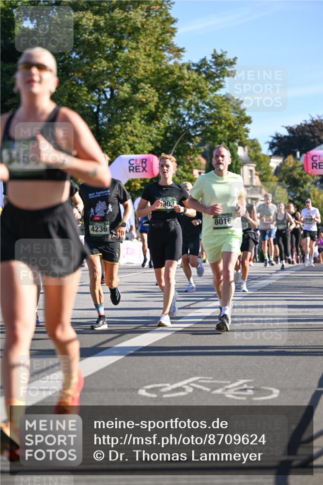 07.09.2025 - BARMER Alsterlauf Dr. Thomas Lammeyer http://msf.ph/oto/8709624 07.09.2025 09:34:12 Laufen 3464, 4236, 5903, 8016, 06, 1750, 54, 7751 meine-sportfotos.de