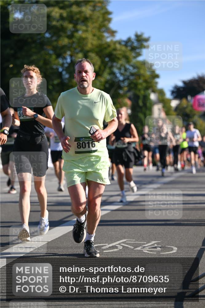 07.09.2025 - BARMER Alsterlauf Dr. Thomas Lammeyer http://msf.ph/oto/8709635 07.09.2025 09:34:14 Laufen 59, 8016 meine-sportfotos.de