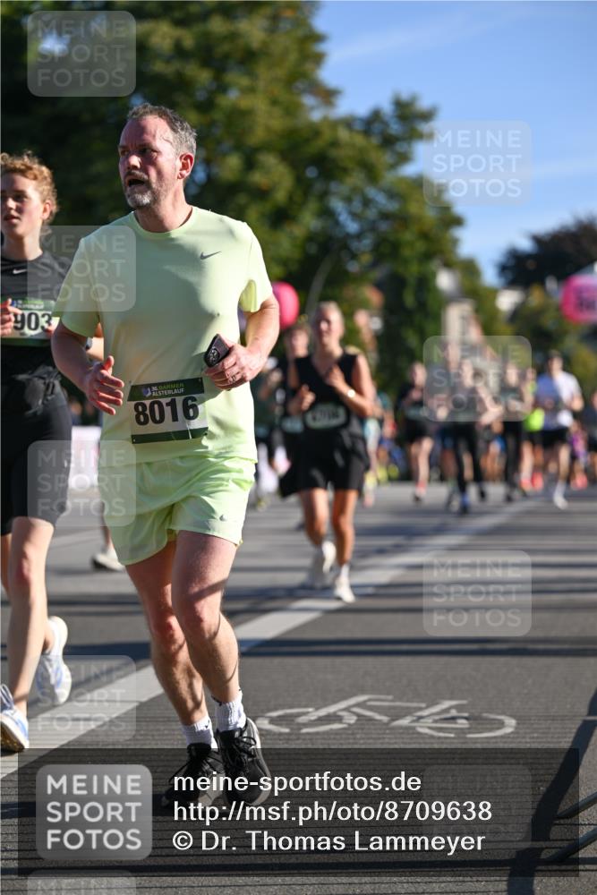 07.09.2025 - BARMER Alsterlauf Dr. Thomas Lammeyer http://msf.ph/oto/8709638 07.09.2025 09:34:14 Laufen 903, 36, 8016 meine-sportfotos.de