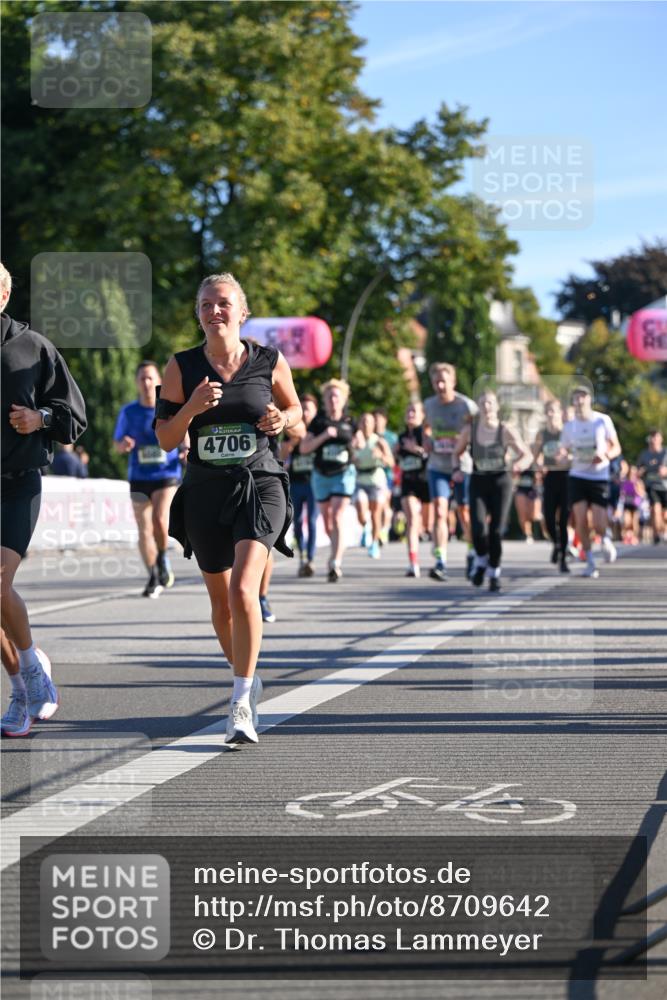 07.09.2025 - BARMER Alsterlauf Dr. Thomas Lammeyer http://msf.ph/oto/8709642 07.09.2025 09:34:16 Laufen 4706 meine-sportfotos.de