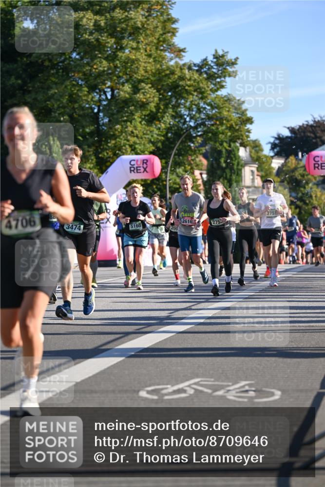 07.09.2025 - BARMER Alsterlauf Dr. Thomas Lammeyer http://msf.ph/oto/8709646 07.09.2025 09:34:16 Laufen 4706, 88, 04, 2751, 2616, 3474, 5160, 275, 200 meine-sportfotos.de