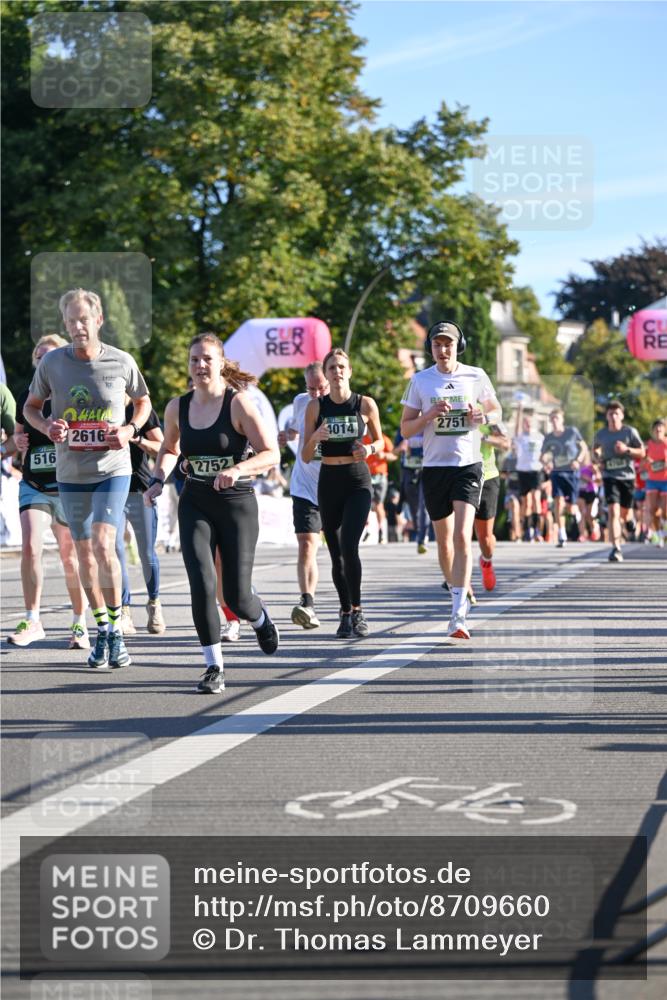 07.09.2025 - BARMER Alsterlauf Dr. Thomas Lammeyer http://msf.ph/oto/8709660 07.09.2025 09:34:19 Laufen 516, 2616, 10, 4014, 2751, 2752 meine-sportfotos.de