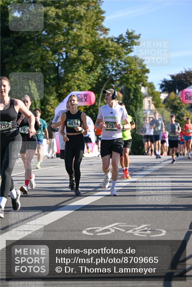 07.09.2025 - BARMER Alsterlauf Dr. Thomas Lammeyer http://msf.ph/oto/8709665 07.09.2025 09:34:20 Laufen 752, 200, 4014, 2751 meine-sportfotos.de
