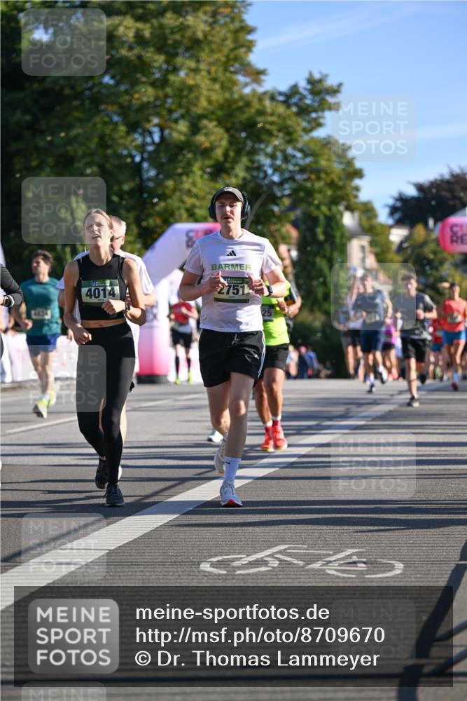 07.09.2025 - BARMER Alsterlauf Dr. Thomas Lammeyer http://msf.ph/oto/8709670 07.09.2025 09:34:20 Laufen 4014, 2751 meine-sportfotos.de