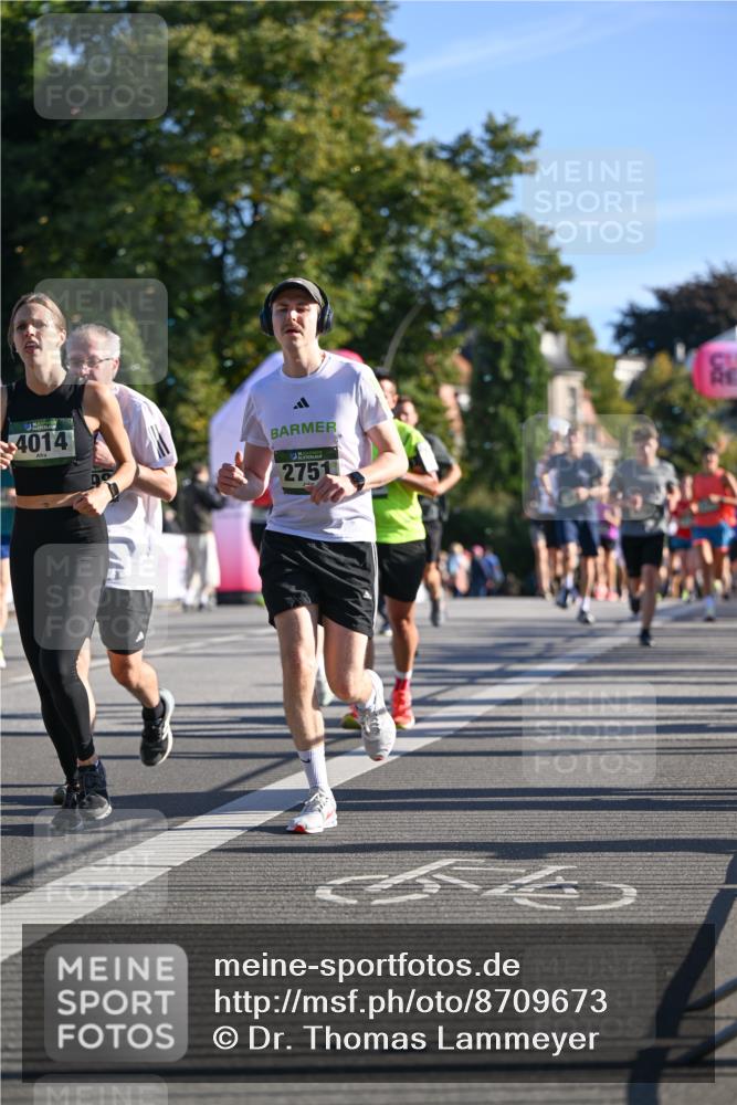 07.09.2025 - BARMER Alsterlauf Dr. Thomas Lammeyer http://msf.ph/oto/8709673 07.09.2025 09:34:21 Laufen 4014, 2751 meine-sportfotos.de