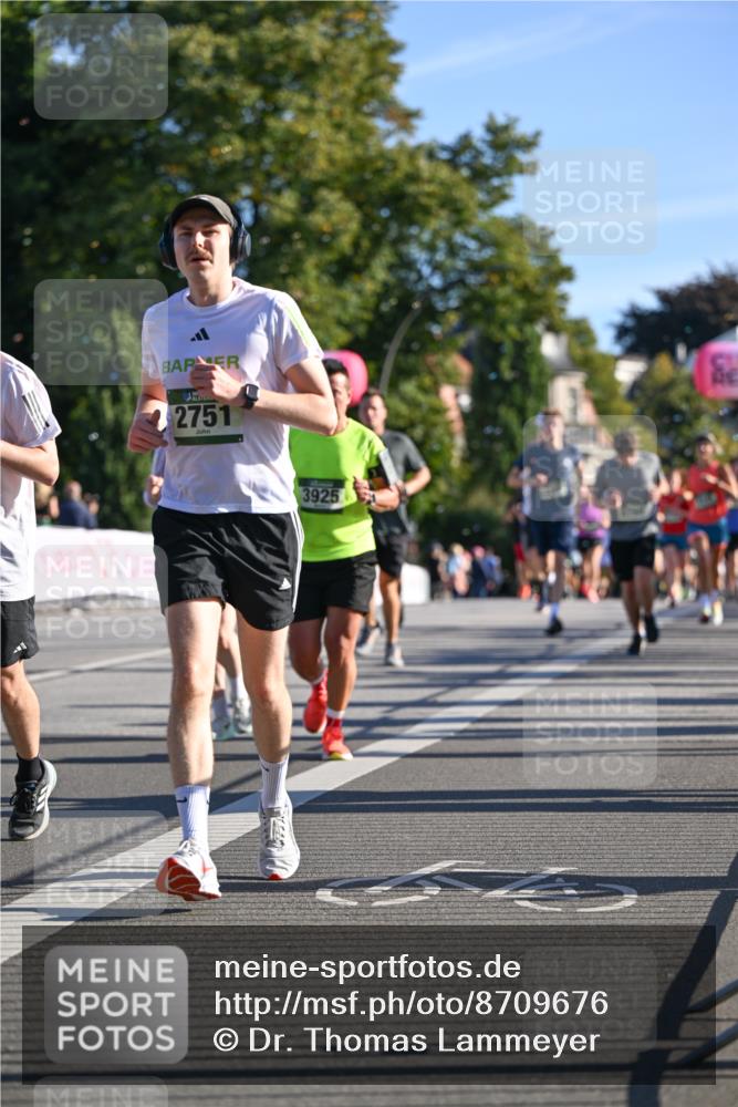 07.09.2025 - BARMER Alsterlauf Dr. Thomas Lammeyer http://msf.ph/oto/8709676 07.09.2025 09:34:21 Laufen 2751, 3925 meine-sportfotos.de