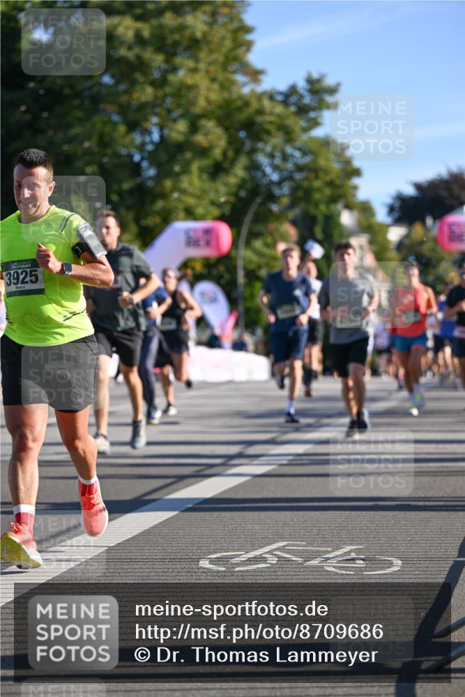 07.09.2025 - BARMER Alsterlauf Dr. Thomas Lammeyer http://msf.ph/oto/8709686 07.09.2025 09:34:23 Laufen 3925 meine-sportfotos.de