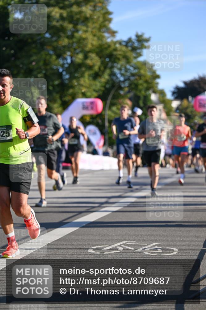 07.09.2025 - BARMER Alsterlauf Dr. Thomas Lammeyer http://msf.ph/oto/8709687 07.09.2025 09:34:23 Laufen 25 meine-sportfotos.de