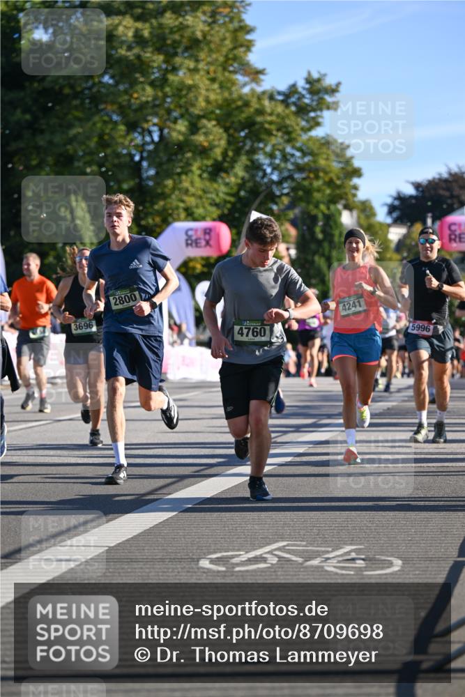 07.09.2025 - BARMER Alsterlauf Dr. Thomas Lammeyer http://msf.ph/oto/8709698 07.09.2025 09:34:25 Laufen 3696, 2800, 4241, 4760, 54, 5996 meine-sportfotos.de