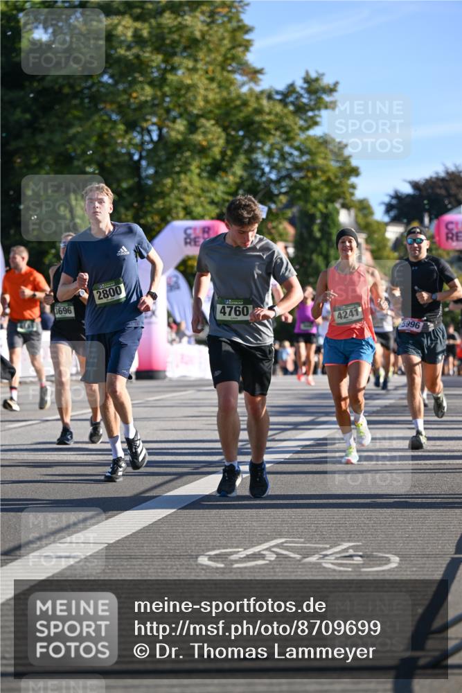 07.09.2025 - BARMER Alsterlauf Dr. Thomas Lammeyer http://msf.ph/oto/8709699 07.09.2025 09:34:25 Laufen 3696, 2800, 4760, 4241, 5996 meine-sportfotos.de