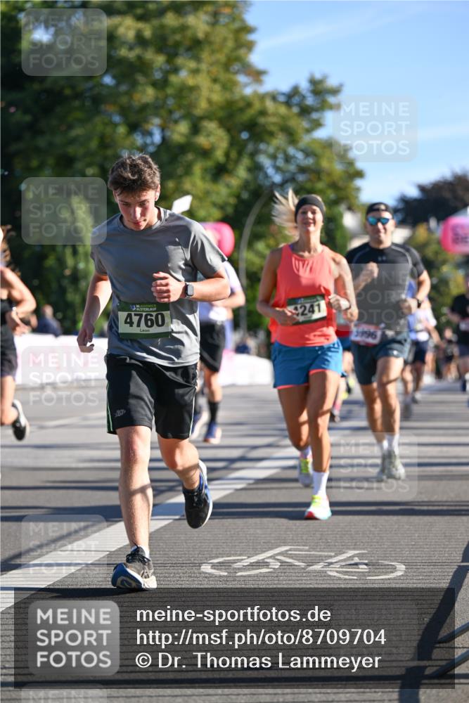 07.09.2025 - BARMER Alsterlauf Dr. Thomas Lammeyer http://msf.ph/oto/8709704 07.09.2025 09:34:26 Laufen 4760, 241, 3996 meine-sportfotos.de