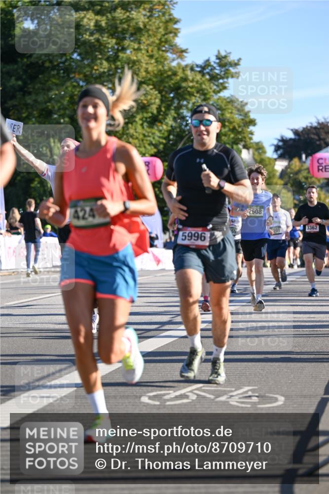 07.09.2025 - BARMER Alsterlauf Dr. Thomas Lammeyer http://msf.ph/oto/8709710 07.09.2025 09:34:27 Laufen 424, 5996, 2608, 201, 3362 meine-sportfotos.de