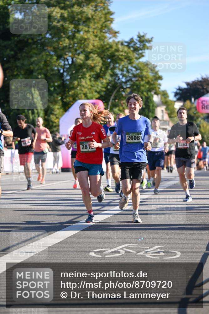 07.09.2025 - BARMER Alsterlauf Dr. Thomas Lammeyer http://msf.ph/oto/8709720 07.09.2025 09:34:28 Laufen 2608, 261, 1201, 3362 meine-sportfotos.de