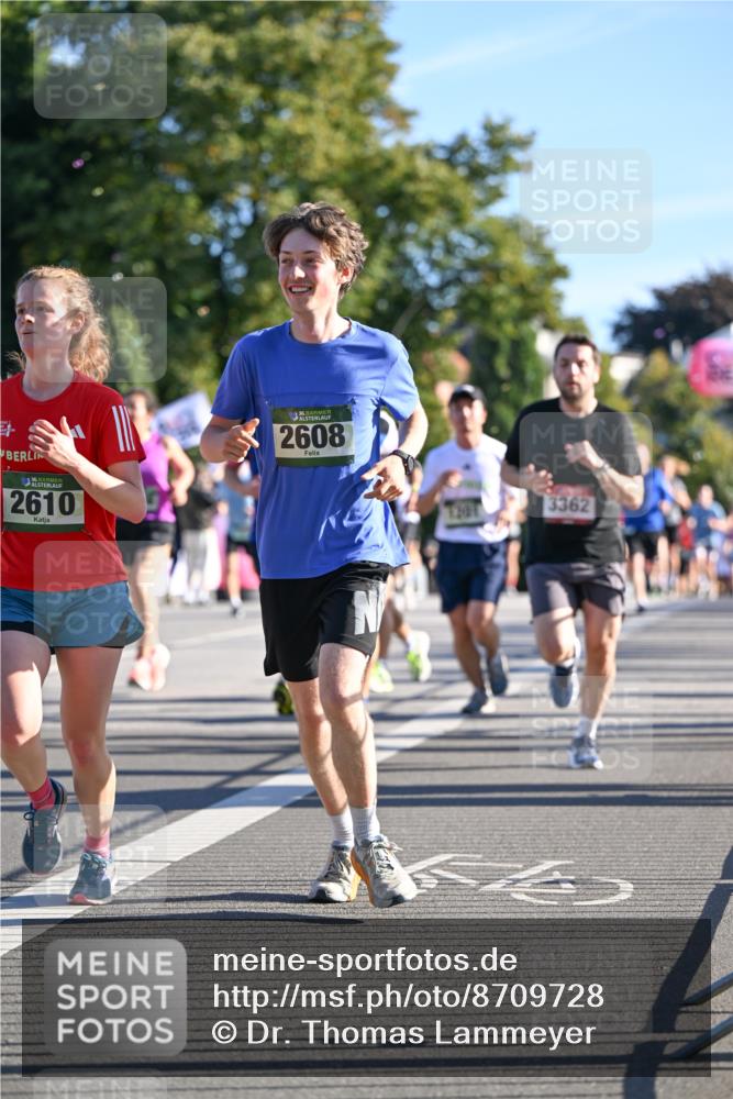 07.09.2025 - BARMER Alsterlauf Dr. Thomas Lammeyer http://msf.ph/oto/8709728 07.09.2025 09:34:29 Laufen 36, 2610, 2608, 1201, 3362 meine-sportfotos.de