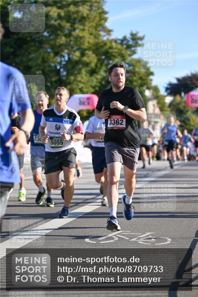 07.09.2025 - BARMER Alsterlauf Dr. Thomas Lammeyer http://msf.ph/oto/8709733 07.09.2025 09:34:30 Laufen 230, 5055, 3362 meine-sportfotos.de