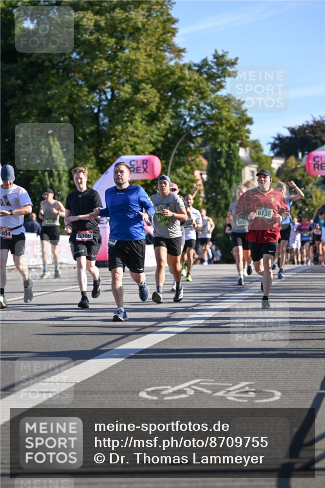 07.09.2025 - BARMER Alsterlauf Dr. Thomas Lammeyer http://msf.ph/oto/8709755 07.09.2025 09:34:34 Laufen 5004, 5006, 000, 5802, 8033, 6138 meine-sportfotos.de
