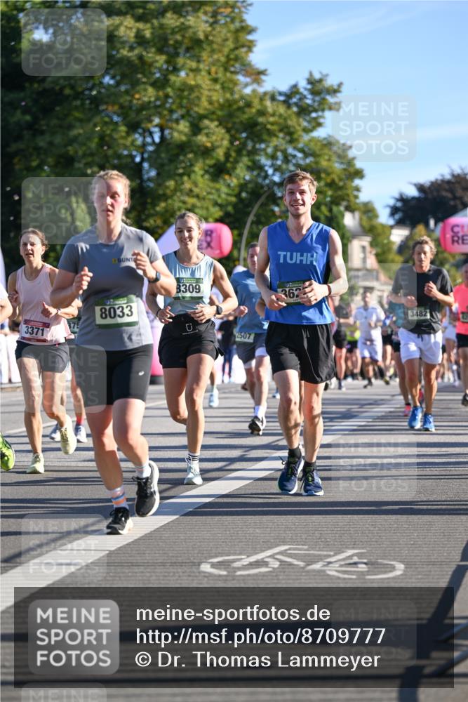 07.09.2025 - BARMER Alsterlauf Dr. Thomas Lammeyer http://msf.ph/oto/8709777 07.09.2025 09:34:39 Laufen 3371, 8033, 8309, 2507, 362, 3482 meine-sportfotos.de