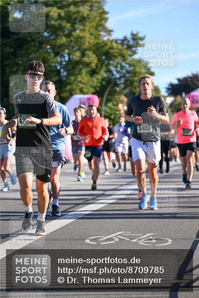 07.09.2025 - BARMER Alsterlauf Dr. Thomas Lammeyer http://msf.ph/oto/8709785 07.09.2025 09:34:41 Laufen 43, 3482 meine-sportfotos.de