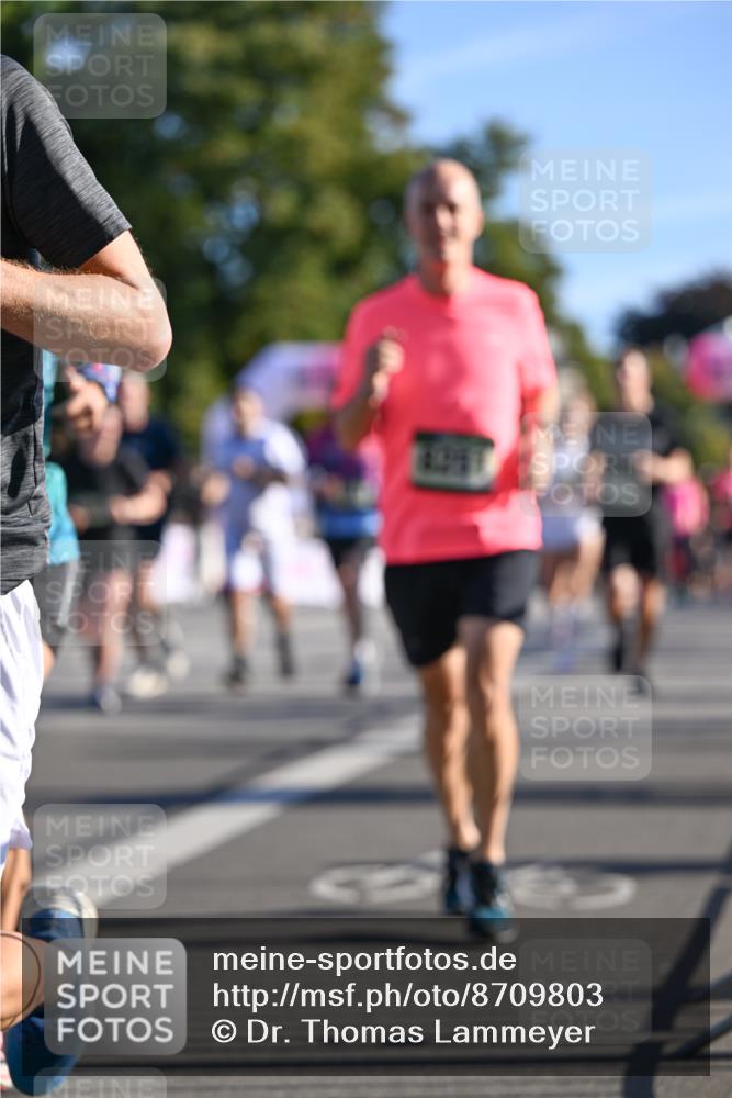 07.09.2025 - BARMER Alsterlauf Dr. Thomas Lammeyer http://msf.ph/oto/8709803 07.09.2025 09:34:44 Laufen 4 meine-sportfotos.de