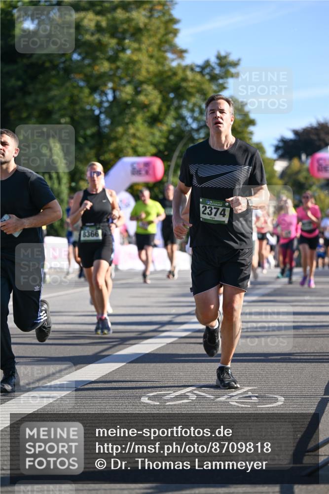 07.09.2025 - BARMER Alsterlauf Dr. Thomas Lammeyer http://msf.ph/oto/8709818 07.09.2025 09:34:46 Laufen 8366, 2374 meine-sportfotos.de