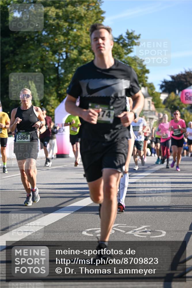 07.09.2025 - BARMER Alsterlauf Dr. Thomas Lammeyer http://msf.ph/oto/8709823 07.09.2025 09:34:47 Laufen 8366, 74, 3721 meine-sportfotos.de