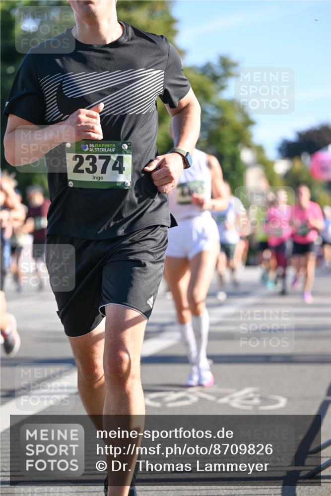 07.09.2025 - BARMER Alsterlauf Dr. Thomas Lammeyer http://msf.ph/oto/8709826 07.09.2025 09:34:47 Laufen 1636, 2374, 1103 meine-sportfotos.de