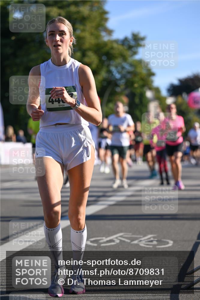 07.09.2025 - BARMER Alsterlauf Dr. Thomas Lammeyer http://msf.ph/oto/8709831 07.09.2025 09:34:49 Laufen 440 meine-sportfotos.de