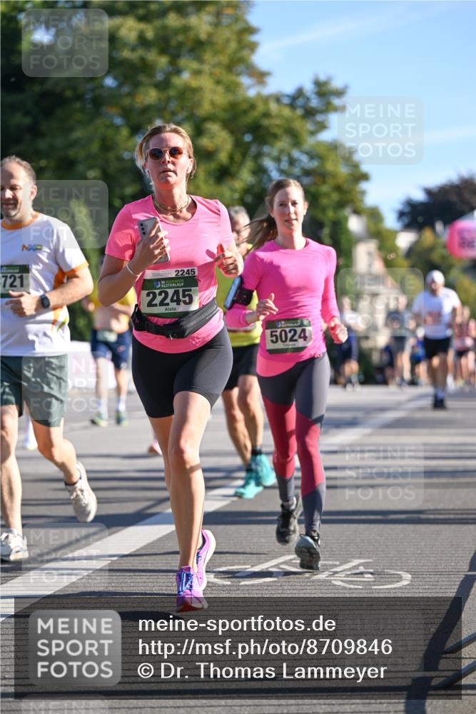 07.09.2025 - BARMER Alsterlauf Dr. Thomas Lammeyer http://msf.ph/oto/8709846 07.09.2025 09:34:51 Laufen 721, 2245, 36, 2245, 5024 meine-sportfotos.de