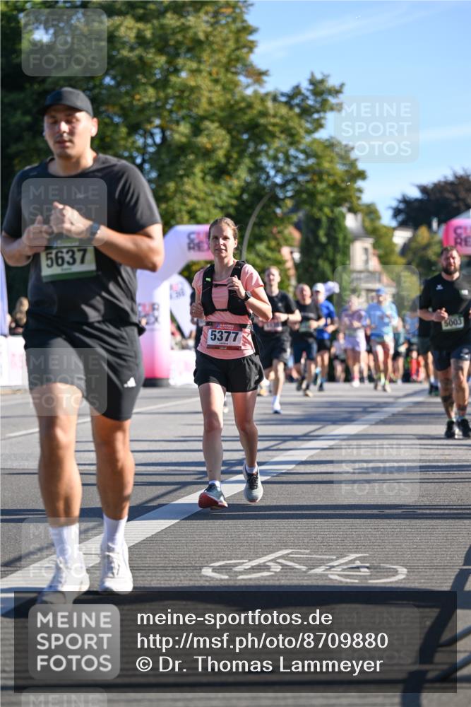 07.09.2025 - BARMER Alsterlauf Dr. Thomas Lammeyer http://msf.ph/oto/8709880 07.09.2025 09:35:00 Laufen 5637, 5377, 5003 meine-sportfotos.de