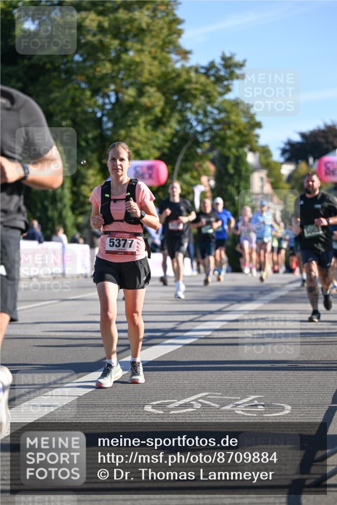 07.09.2025 - BARMER Alsterlauf Dr. Thomas Lammeyer http://msf.ph/oto/8709884 07.09.2025 09:35:01 Laufen 5377, 5003 meine-sportfotos.de