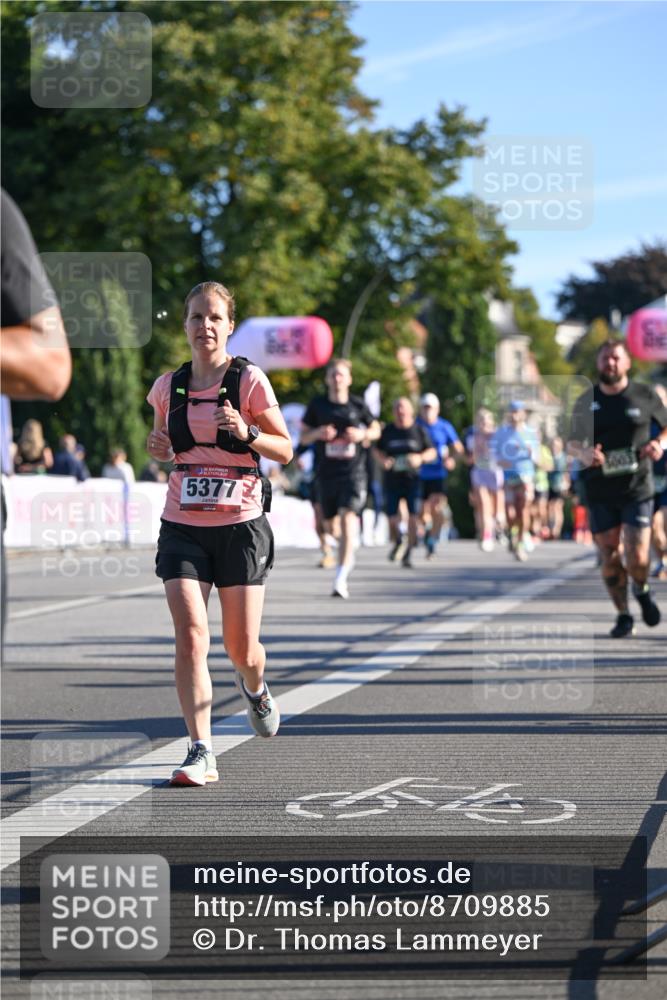 07.09.2025 - BARMER Alsterlauf Dr. Thomas Lammeyer http://msf.ph/oto/8709885 07.09.2025 09:35:01 Laufen 5377 meine-sportfotos.de